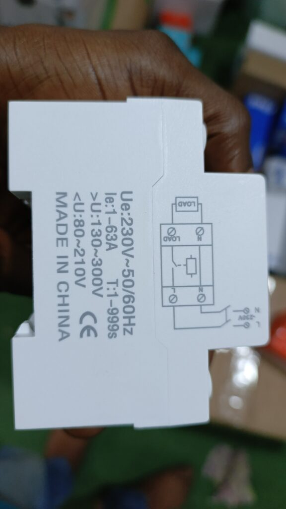 Adjustable Voltage Protector (AVR)